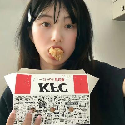 隔楼女孩：我们之间的层距